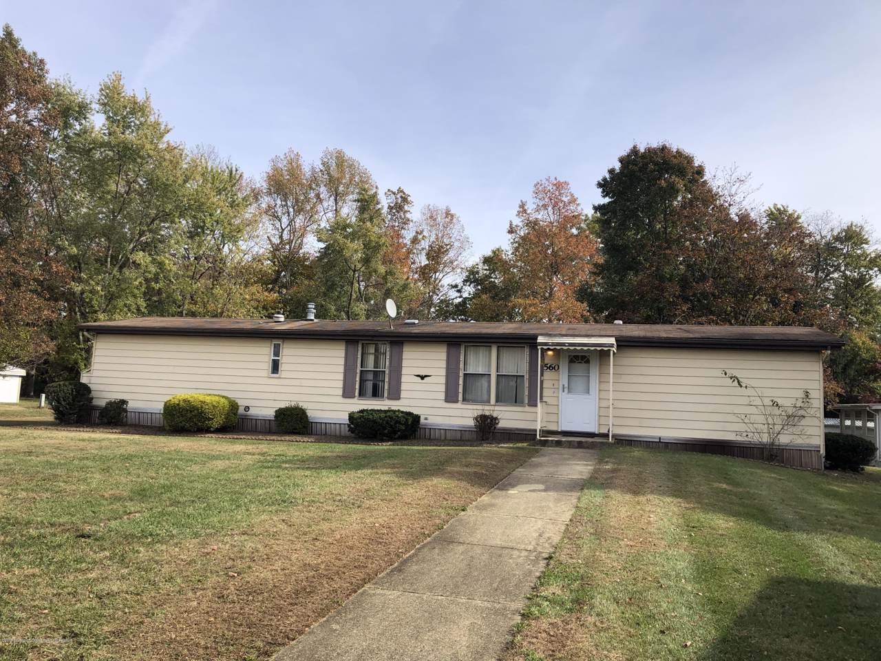 560 Sara Drive - Photo 1