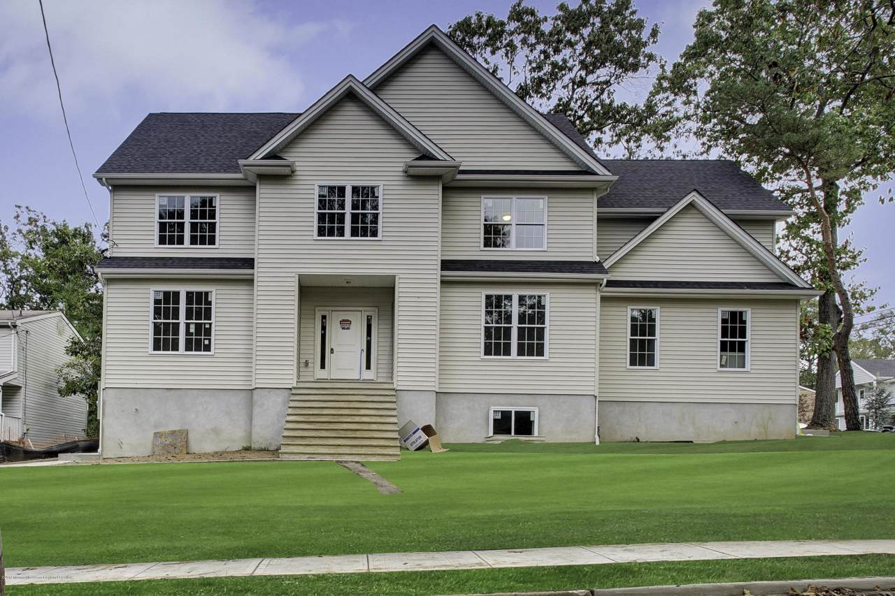 51 Iroquois Place - Photo 1