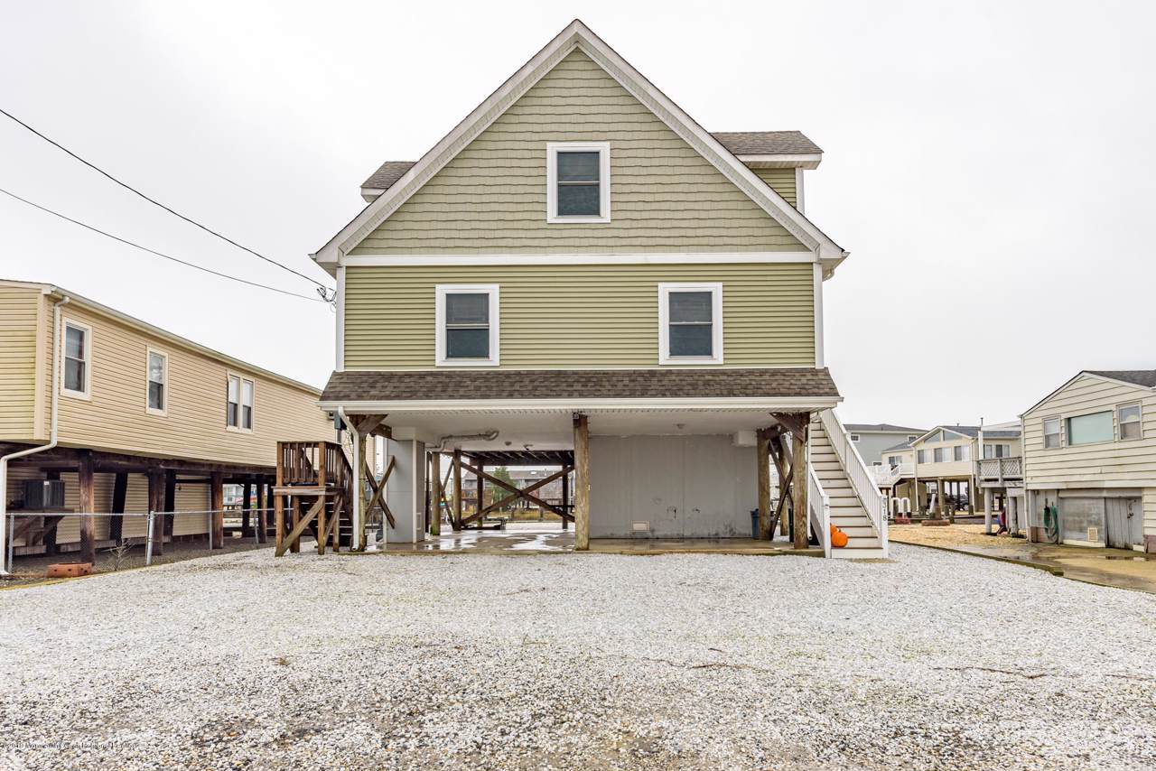 318 Kingfisher Road - Photo 1
