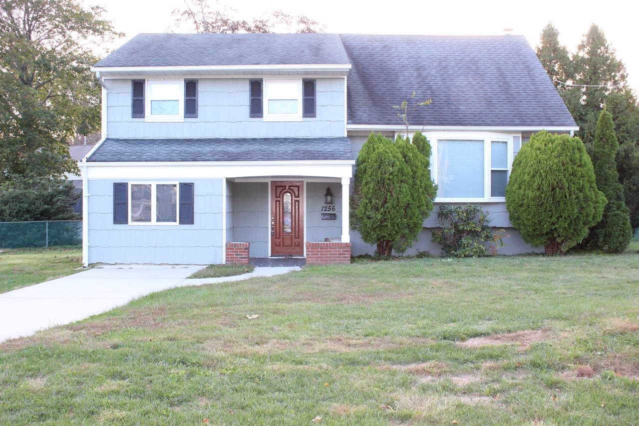 1256 Turf Drive - Photo 1