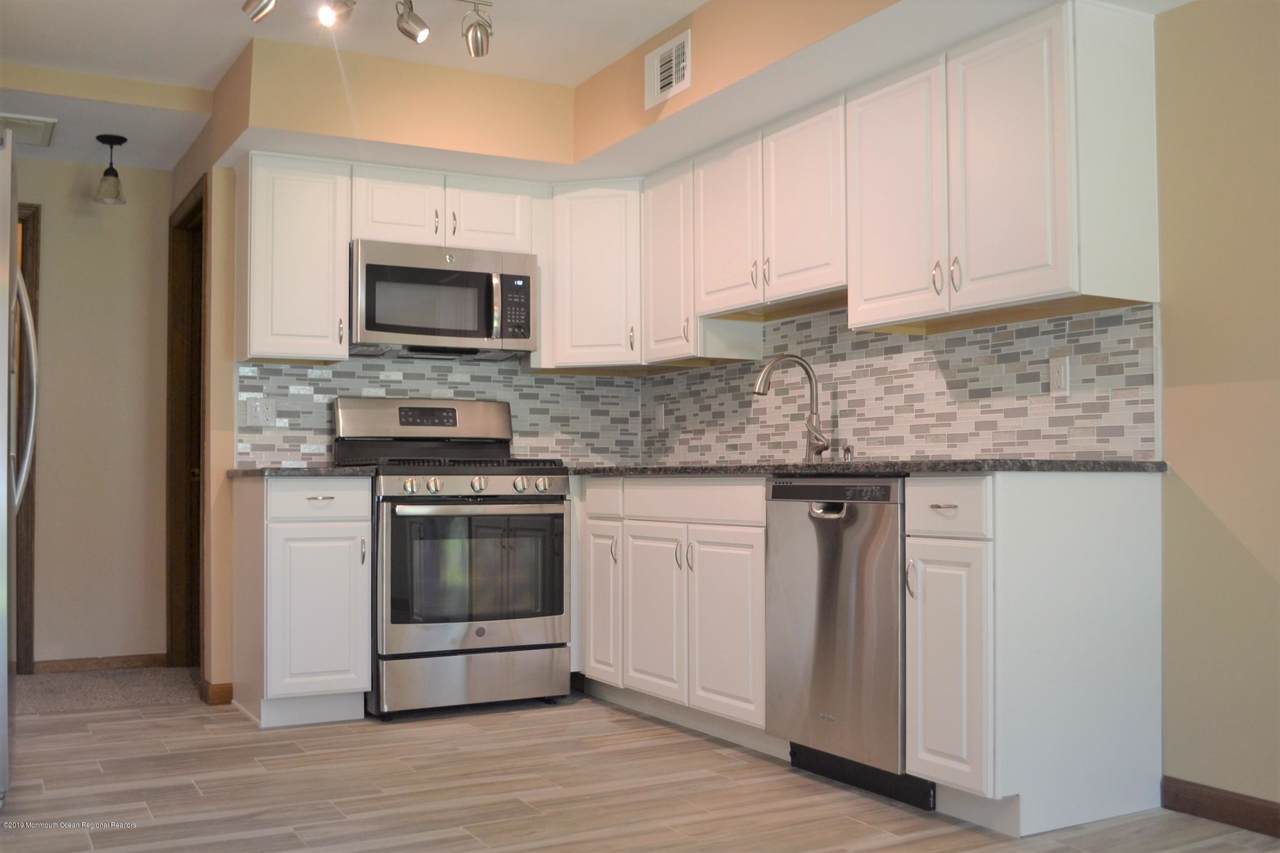 9 Lamiss Court - Photo 1