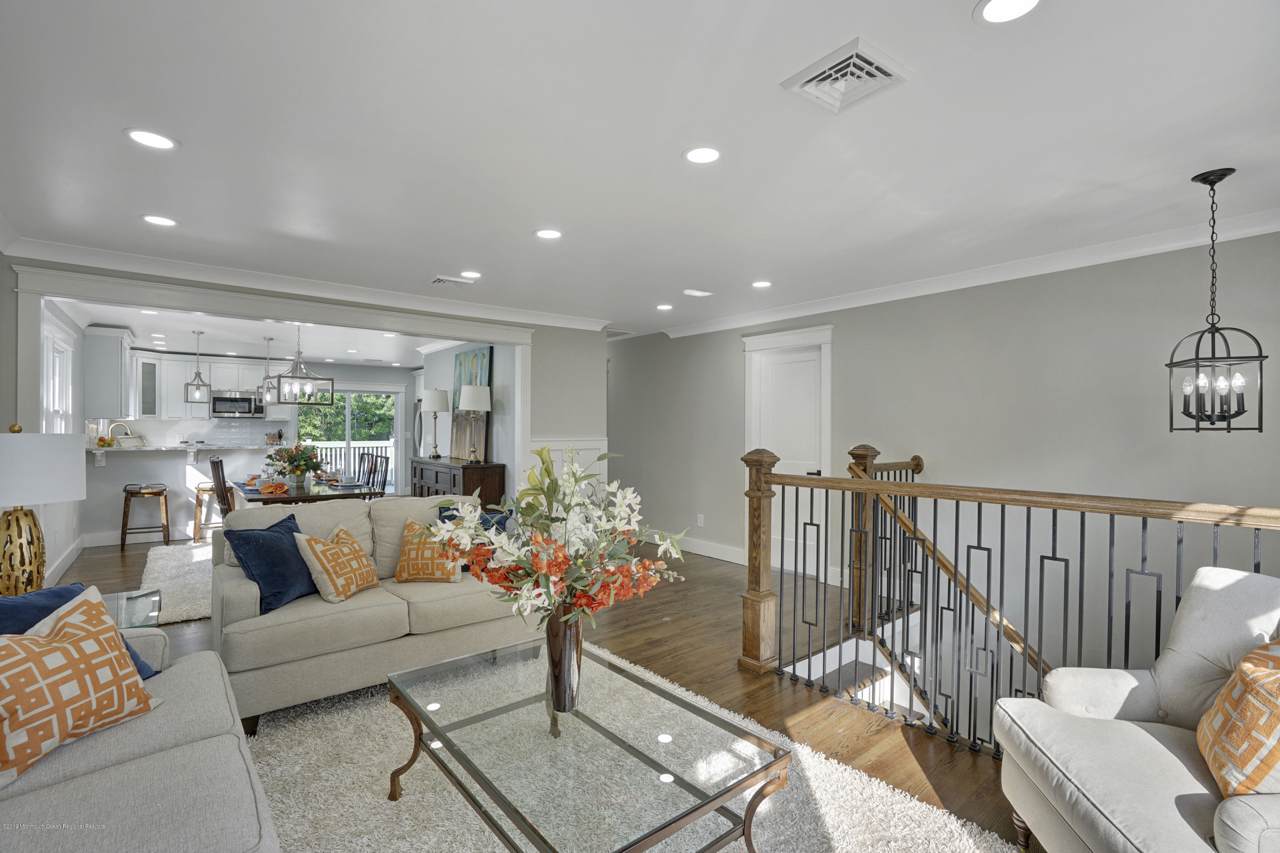 2411 Hamilton Avenue - Photo 1