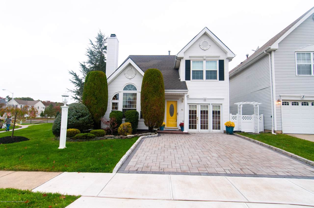 2 Tall Oaks Court - Photo 1