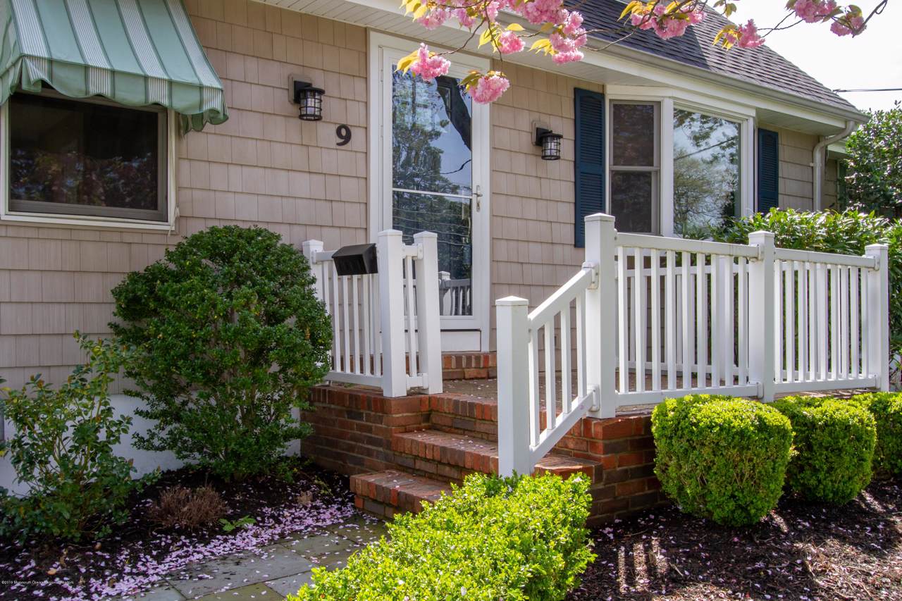 9 West Street - Photo 1