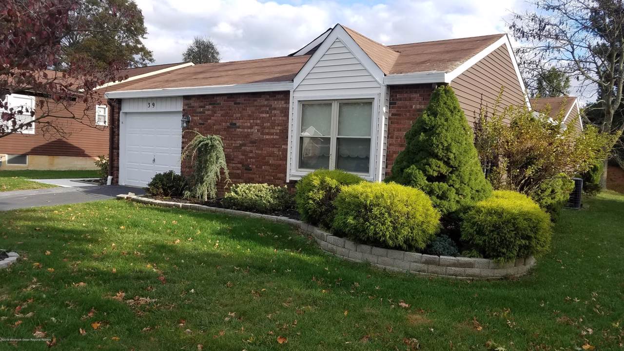 39 Suffolk Way - Photo 1