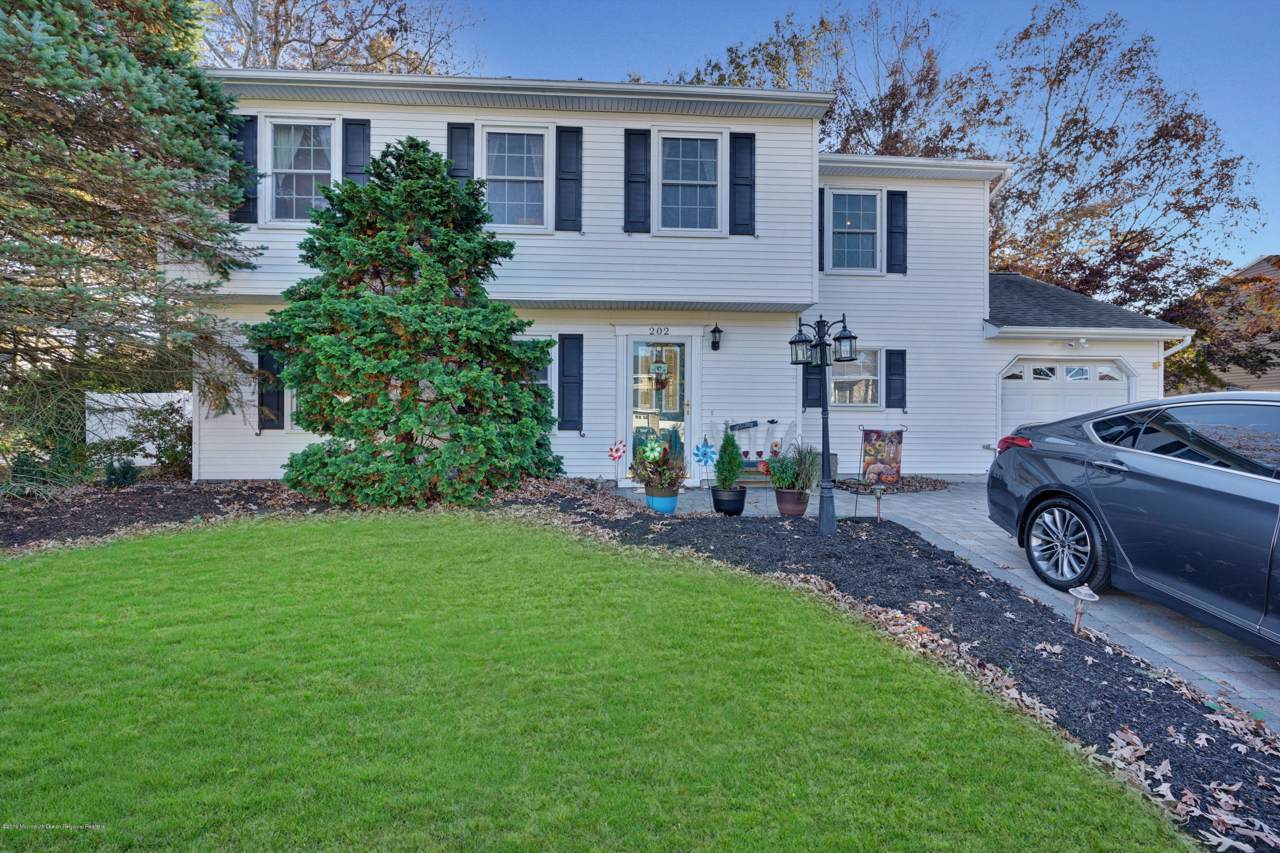 202 Liberty Bell Road - Photo 1
