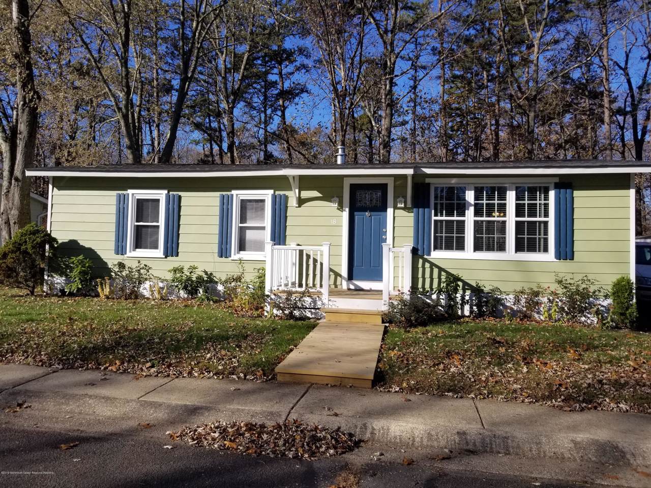 18 Douglas Drive - Photo 1
