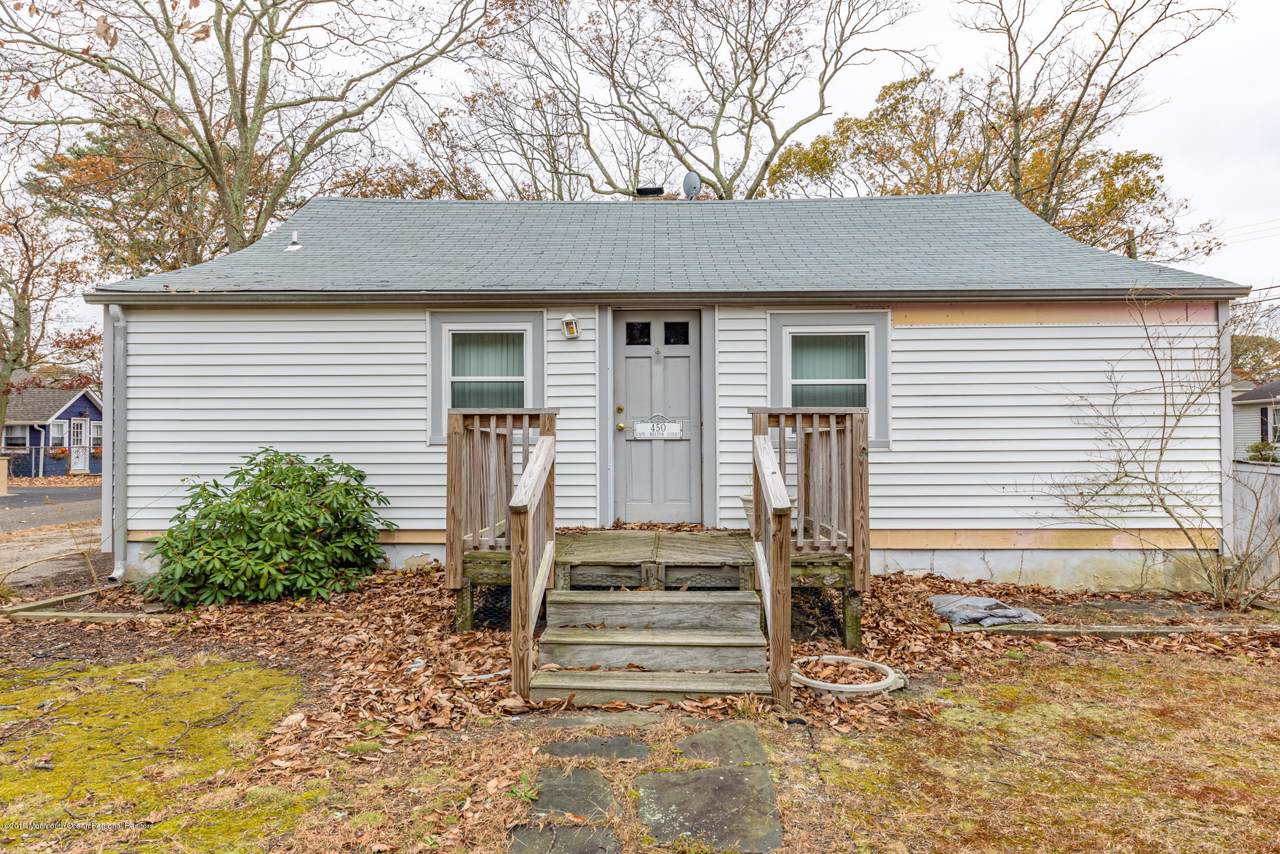 450 Cape Breton Court - Photo 1