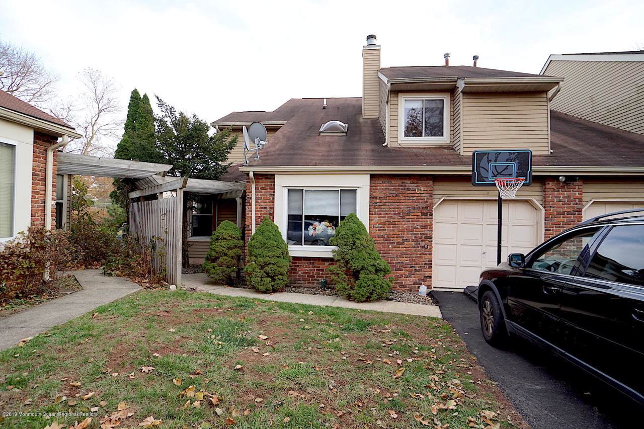 61 Cherrywood Drive - Photo 1