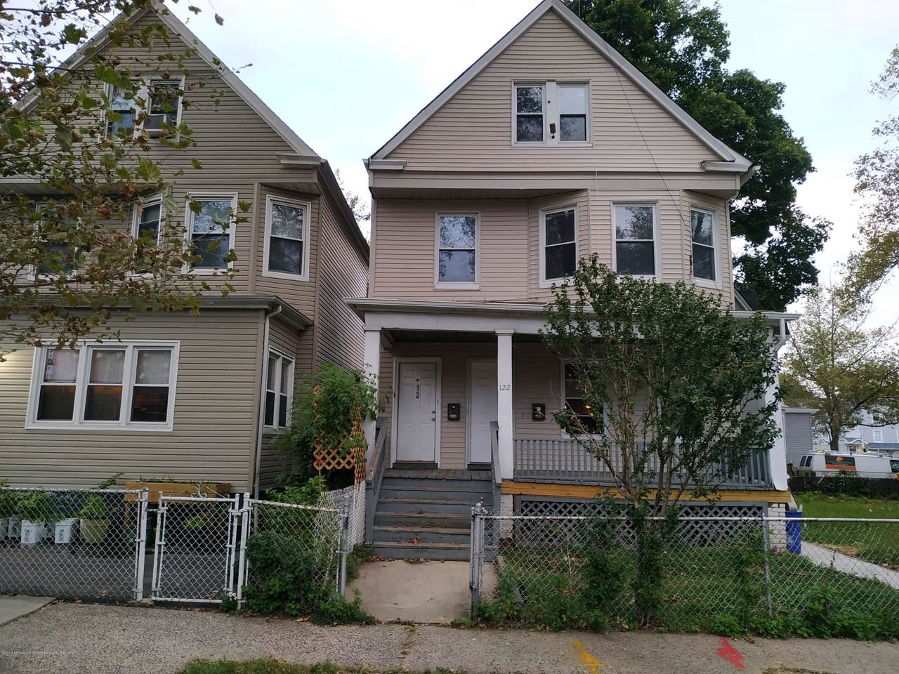 122 Greenwood Avenue - Photo 1