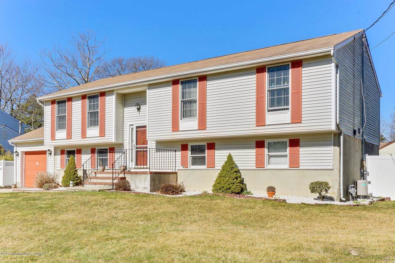 38 Glenn Drive - Photo 1