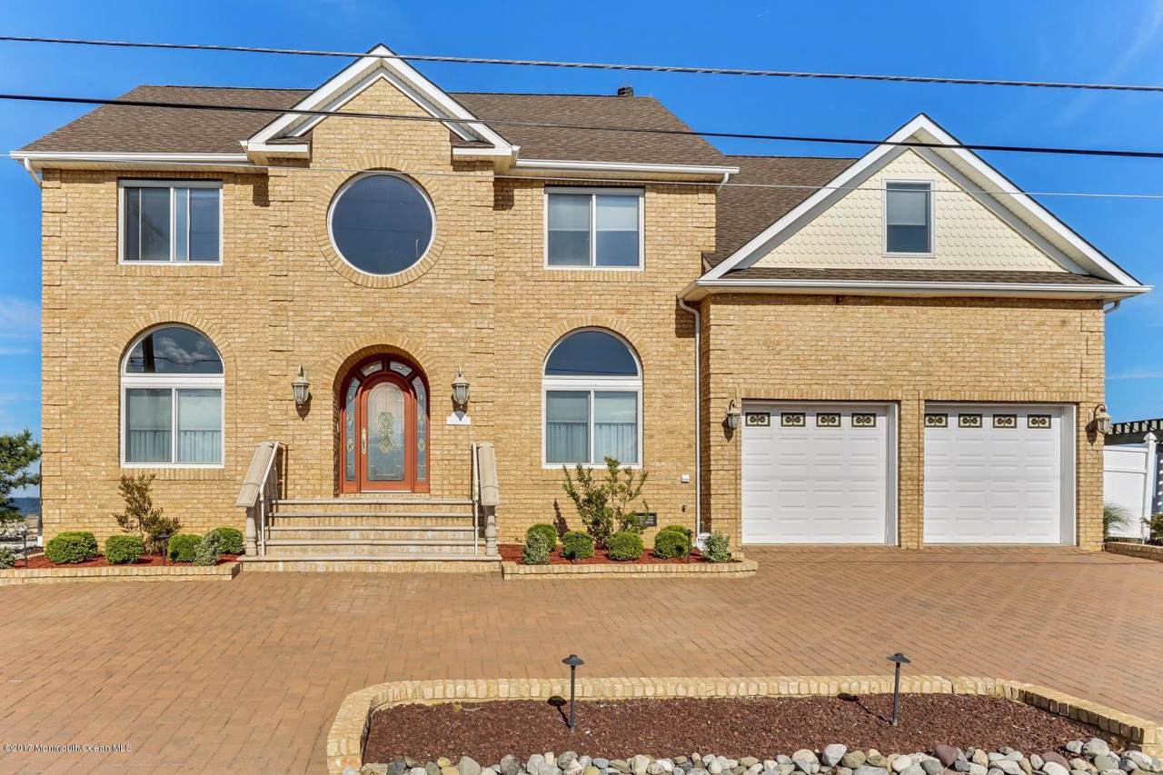 343 Bay Shore Drive - Photo 1 343 Bay Shore Drive - Photo 1
