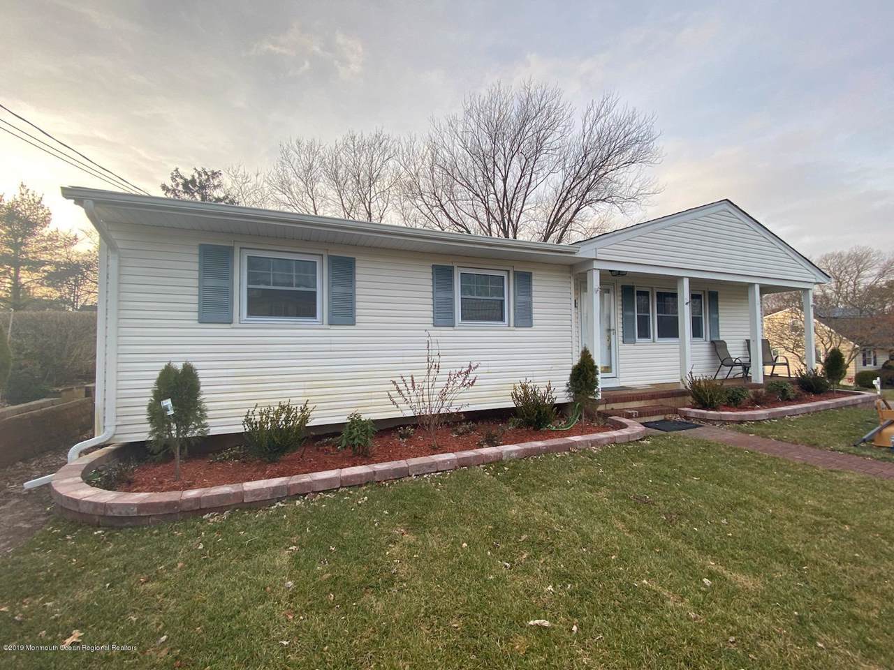 531 Smith Drive - Photo 1