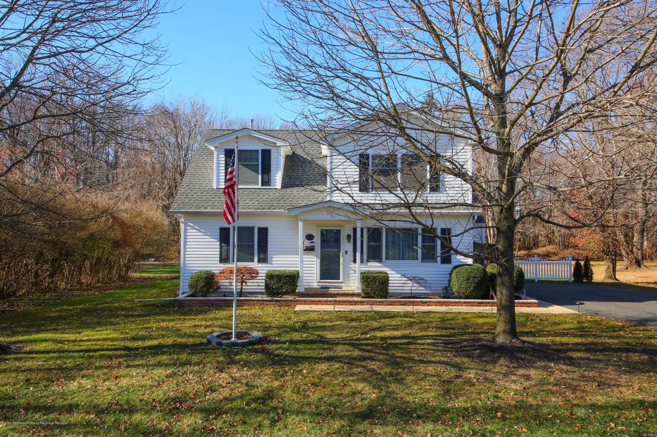 600 East Road - Photo 1