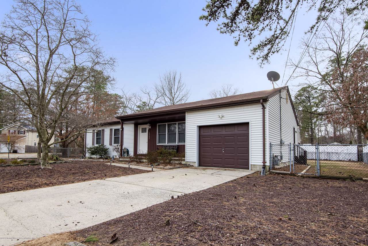 1503 Whitcomb Road - Photo 1