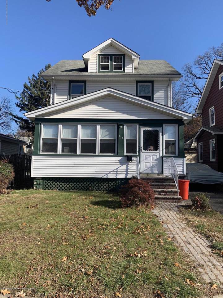 511 Spruce Street - Photo 1