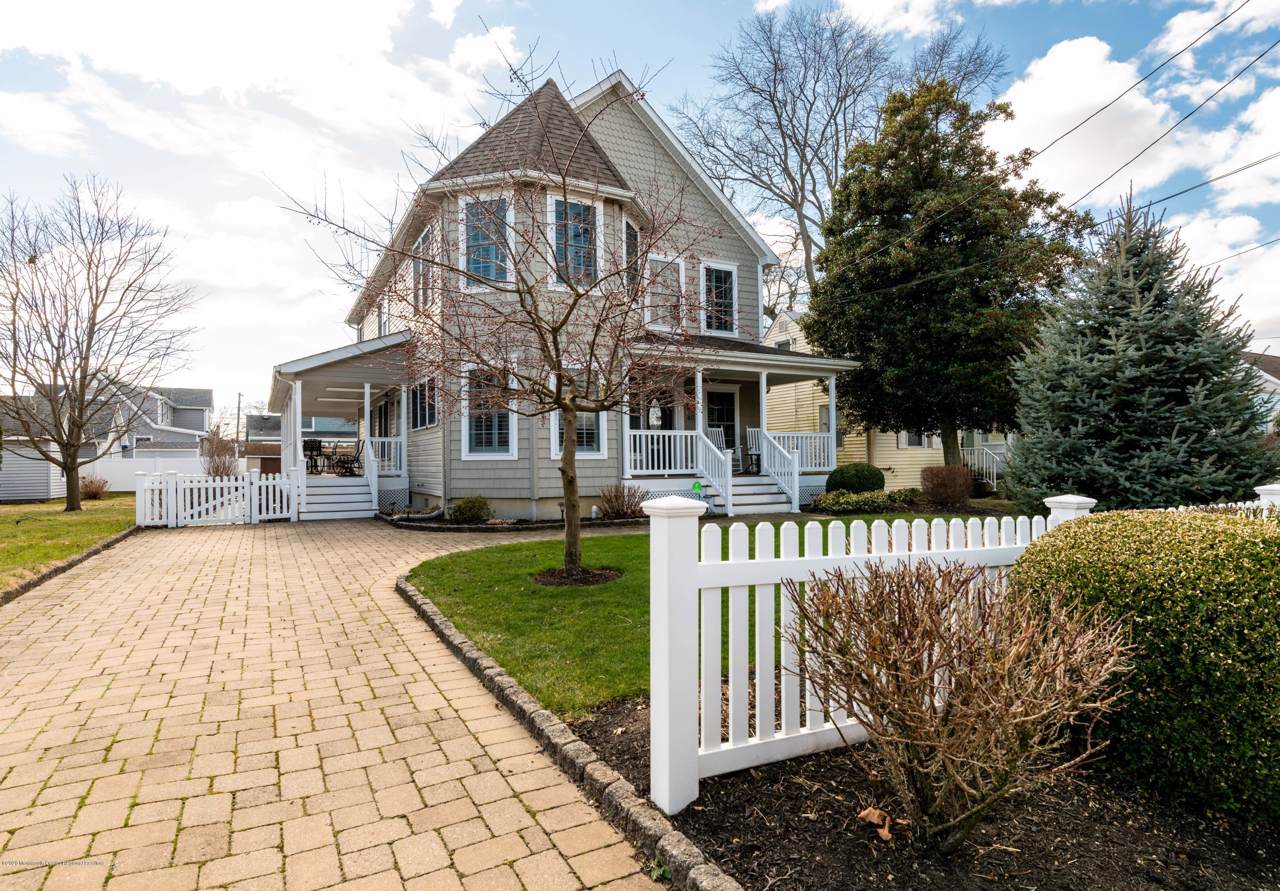 402 New Jersey Avenue - Photo 1