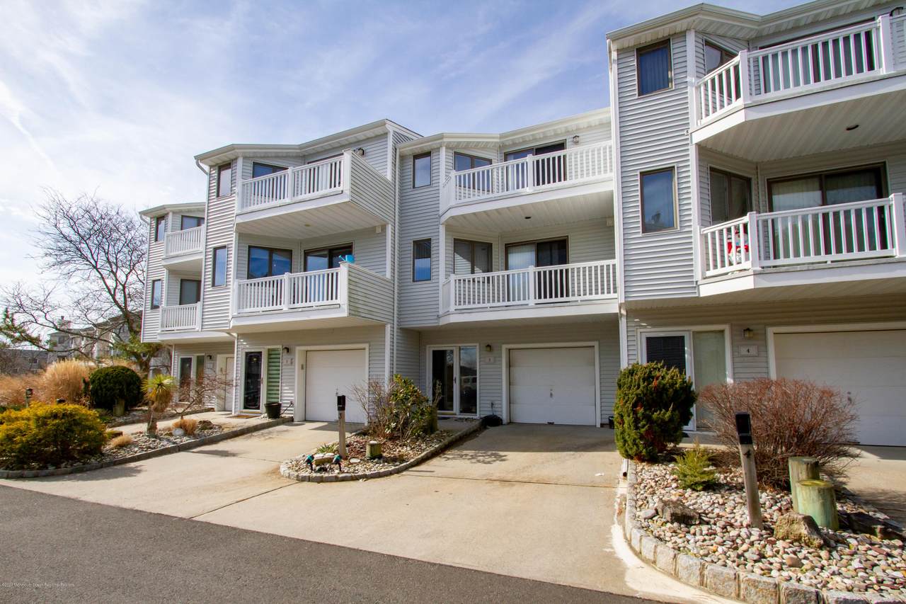 3 Navesink Court - Photo 1