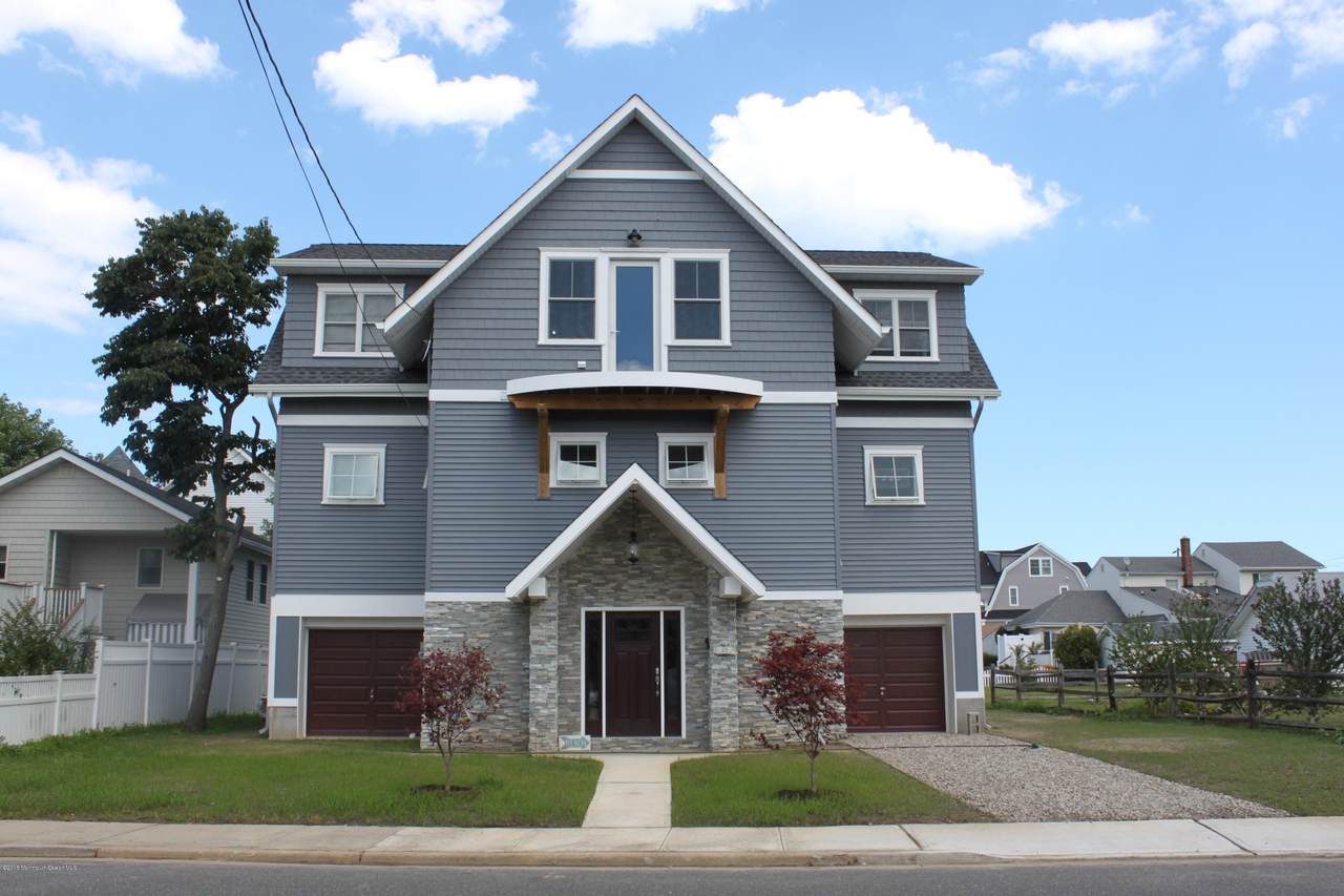 25 Riverdale Avenue - Photo 1