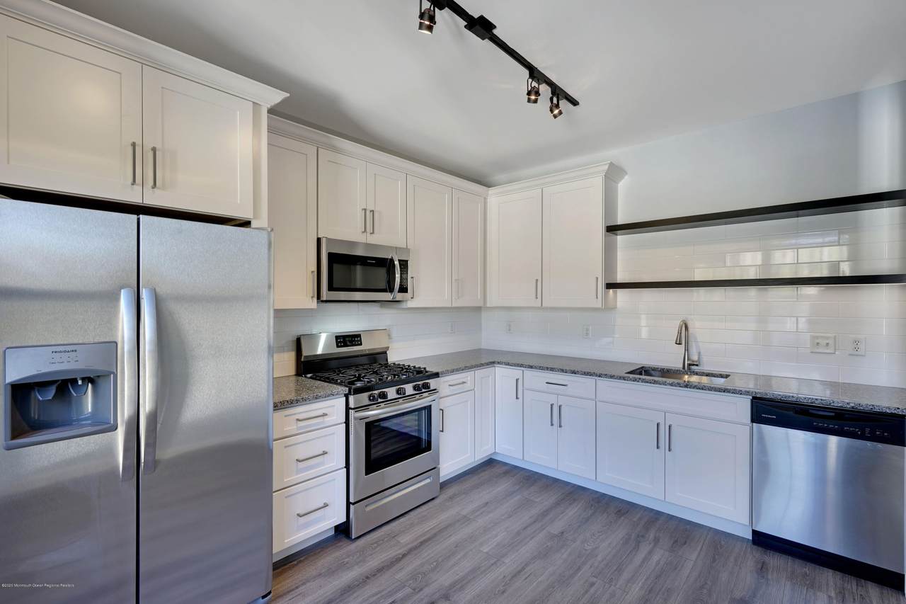 668 Saint Andrews Place - Photo 1