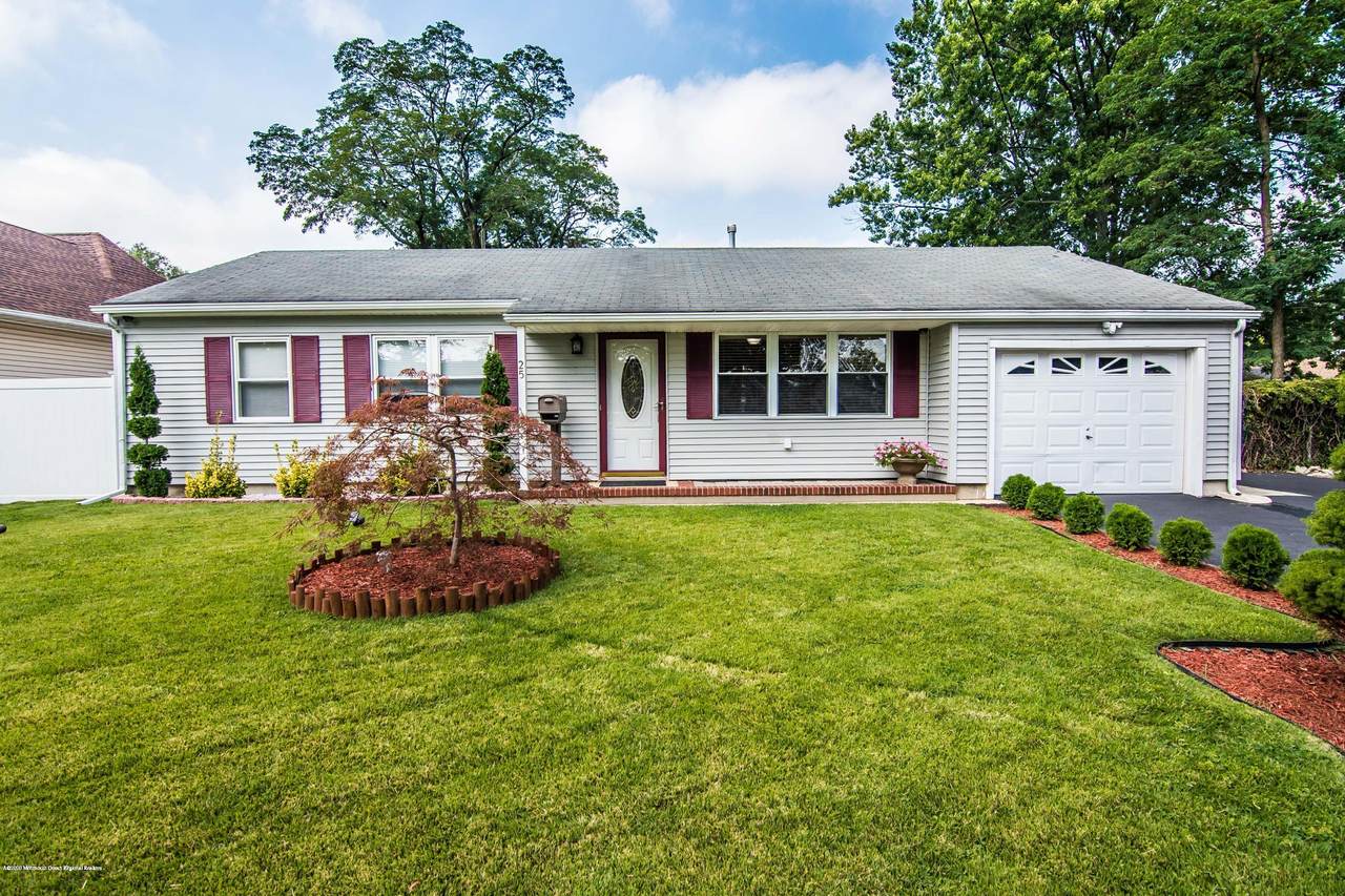 25 Beechwood Avenue - Photo 1 25 Beechwood Avenue - Photo 1