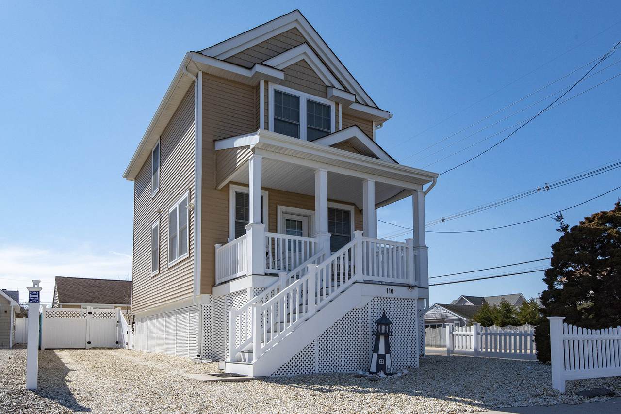 110 Brown Avenue - Photo 1