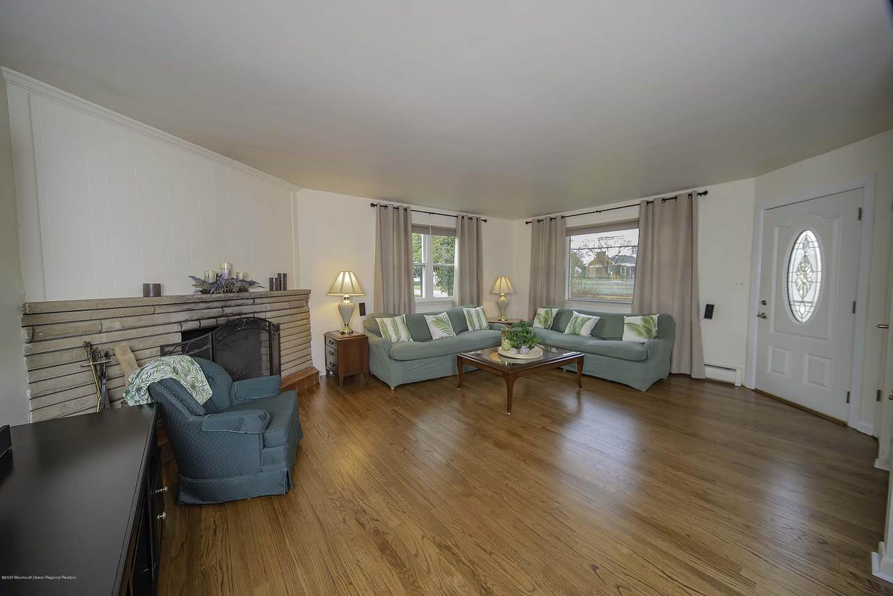 13 Sears Avenue - Photo 1
