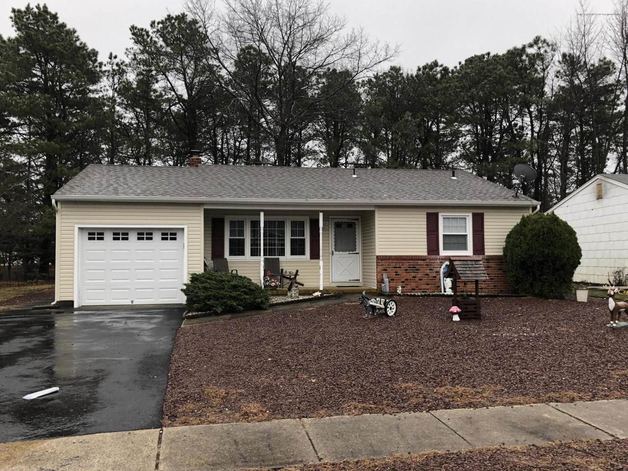 56 Castleton Drive - Photo 1