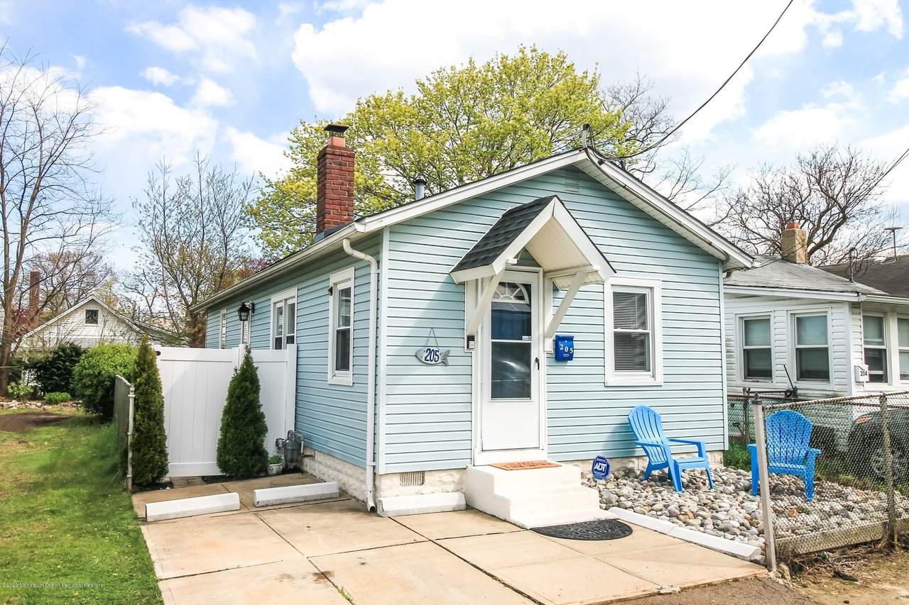 205 Cleveland Avenue - Photo 1 205 Cleveland Avenue - Photo 1