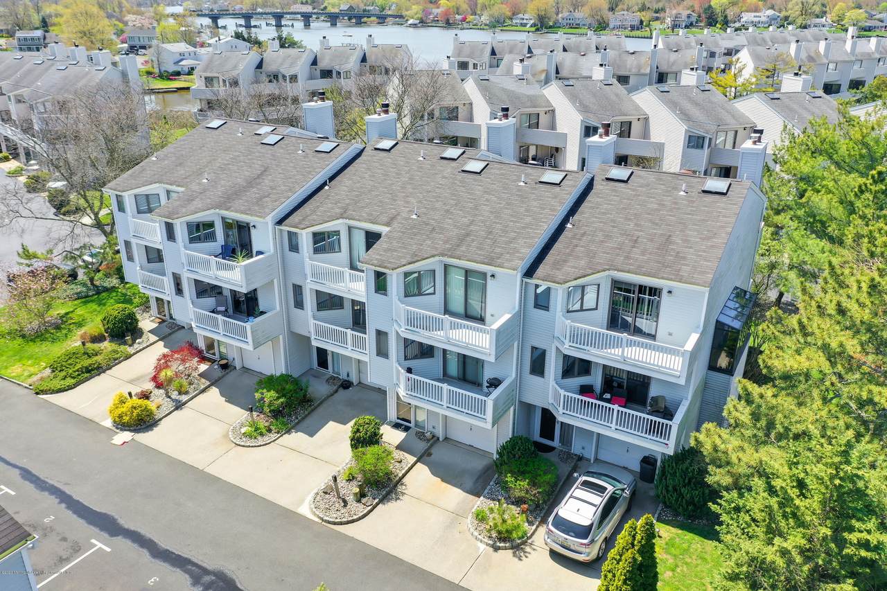 3 Navesink Court - Photo 1