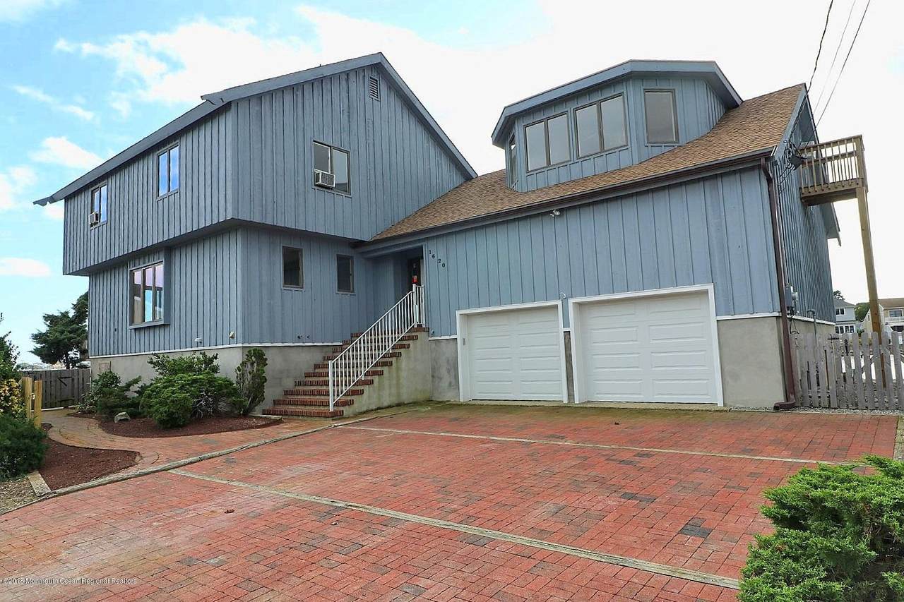 1620 Blue Heron Court - Photo 1 1620 Blue Heron Court - Photo 1
