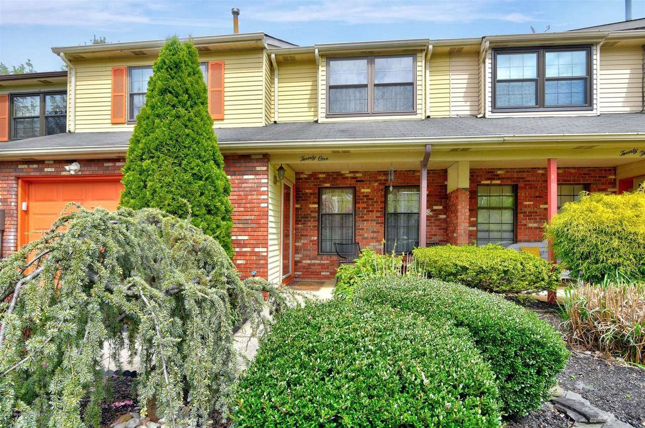 21 Walton Court - Photo 1