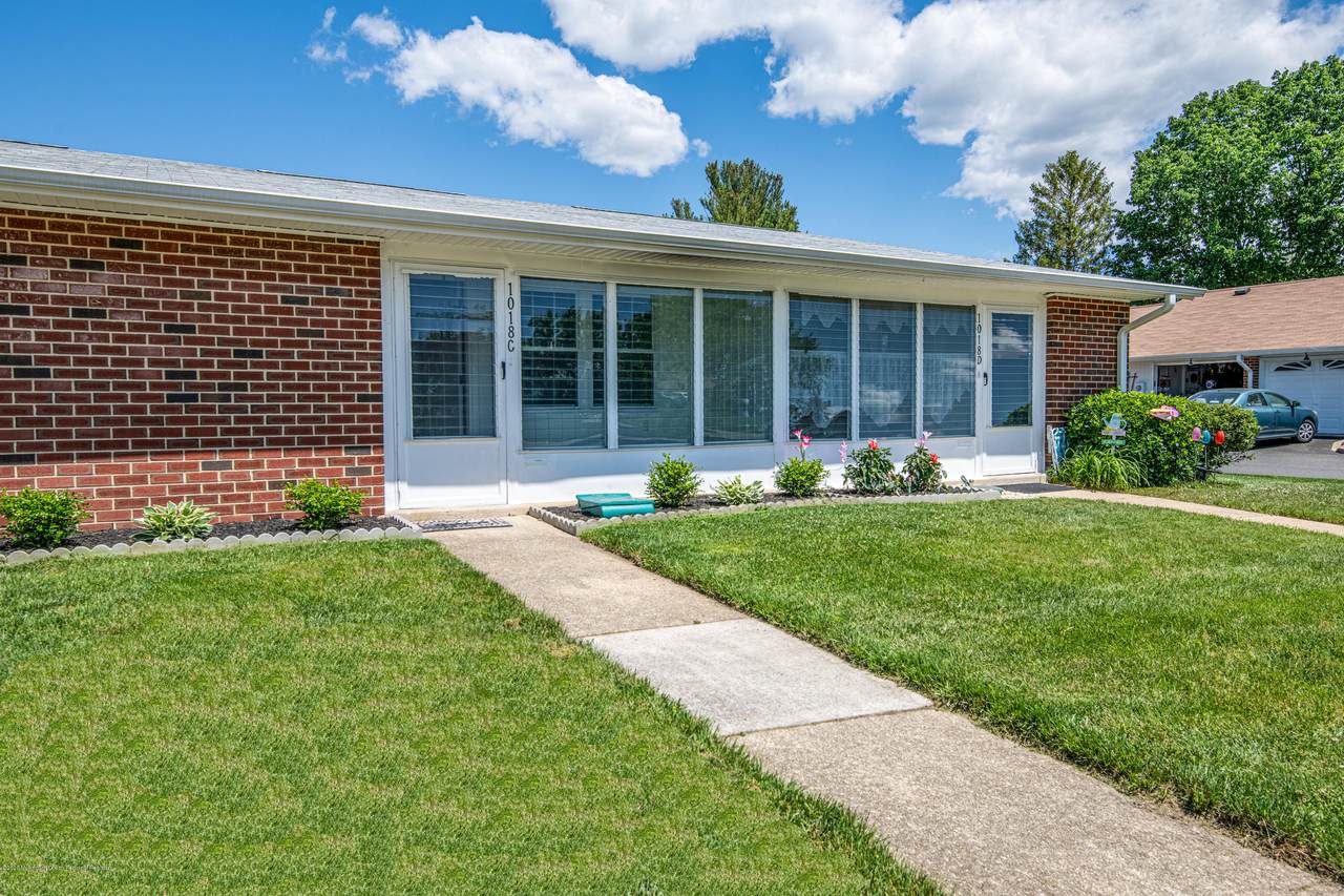 1018C Aberdeen Drive - Photo 1