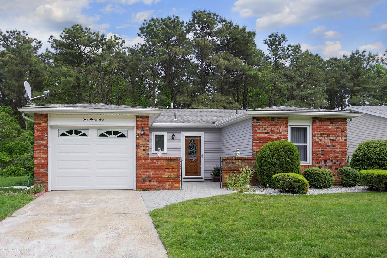 199 Courtshire Drive - Photo 1