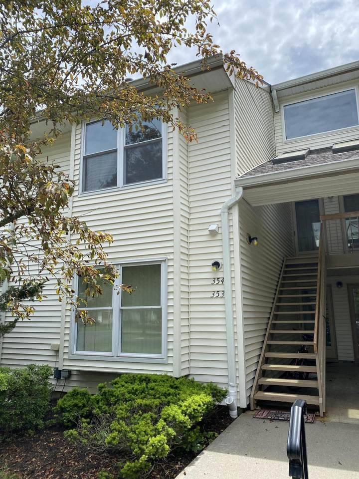 354 Sunshine Court - Photo 1