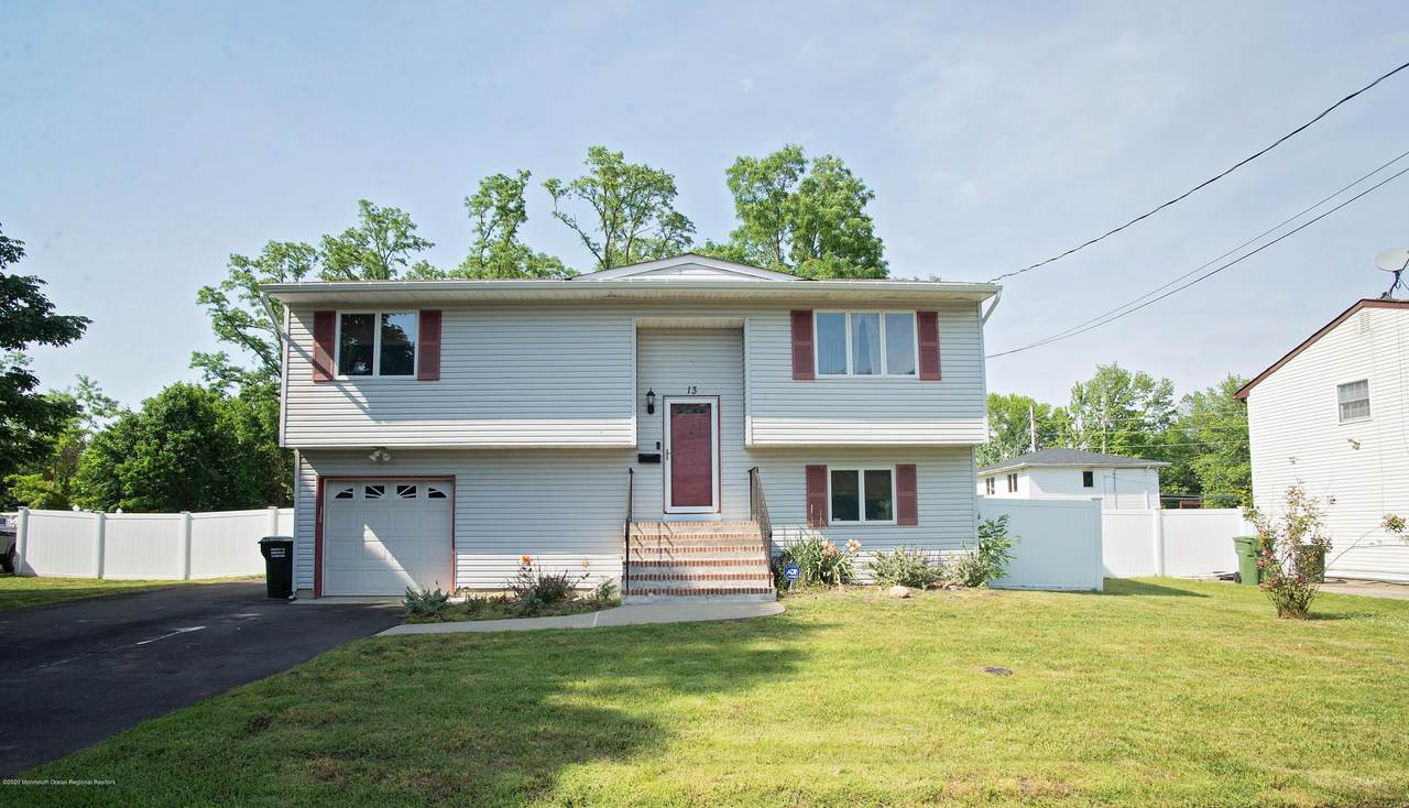 13 Richardson Avenue - Photo 1
