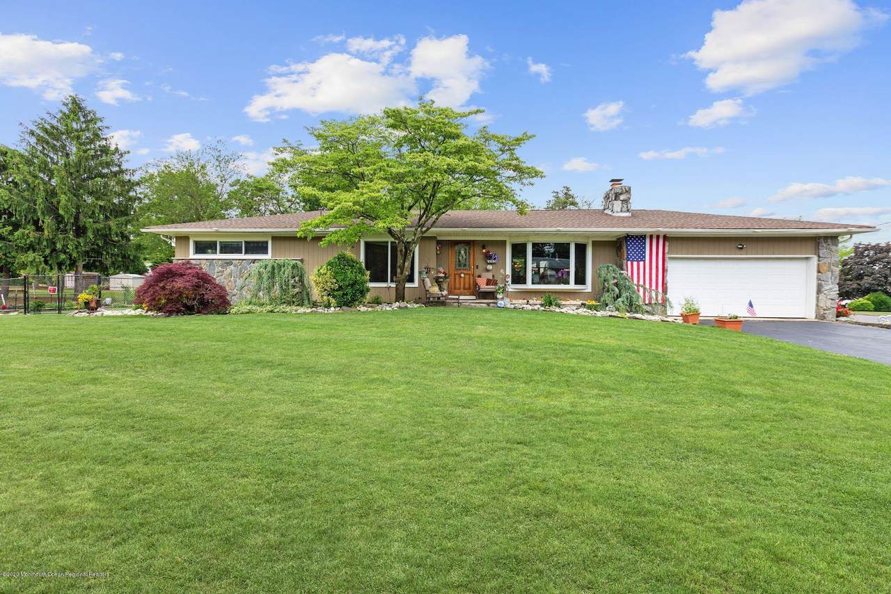 429 Crestview Terrace - Photo 1