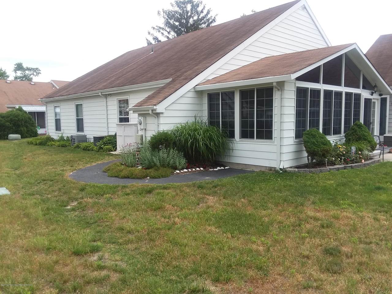 43 Dover Walk - Photo 1