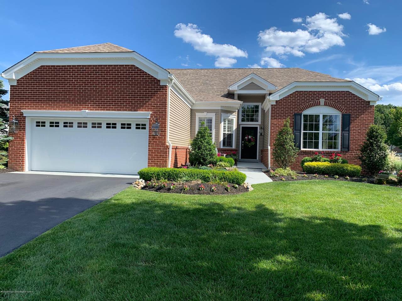 1549 Harvest Lane - Photo 1