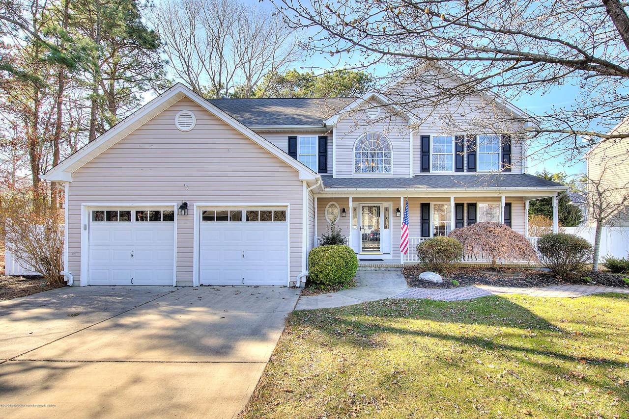 938 Sandy Circle - Photo 1