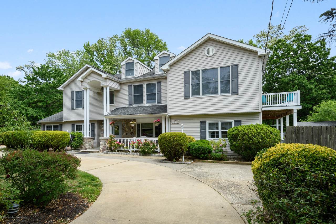 381 Wilson Avenue - Photo 1