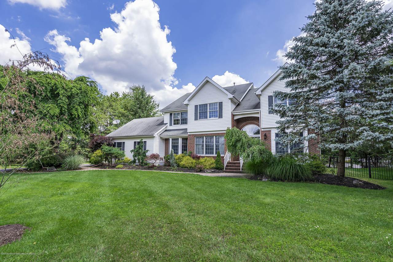 9 Samantha Drive - Photo 1