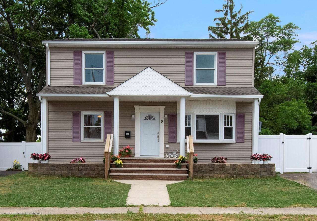 8 5th Street - Photo 1