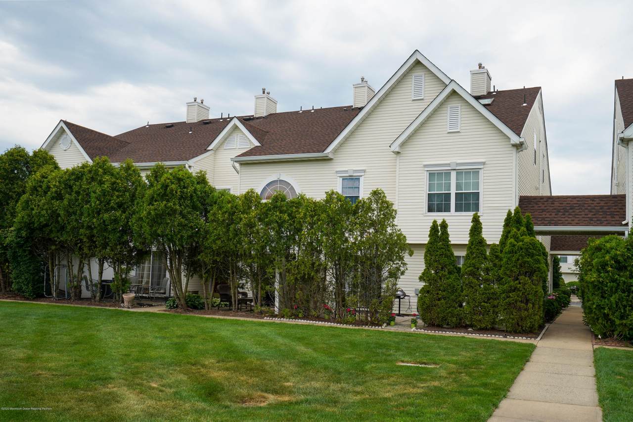 9 Richmond Court - Photo 1