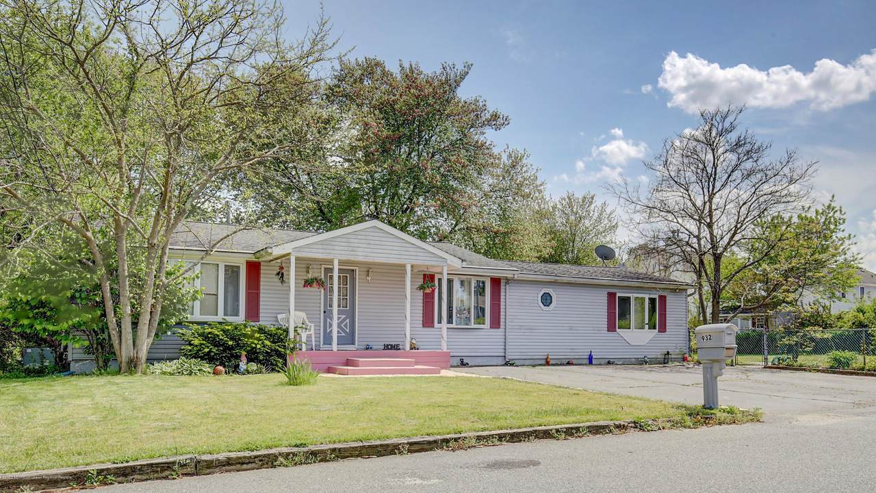 932 Madison Avenue - Photo 1