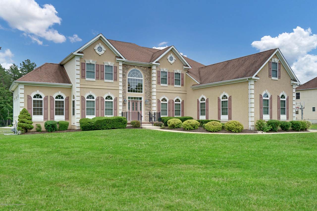 19 Wilson Boulevard - Photo 1