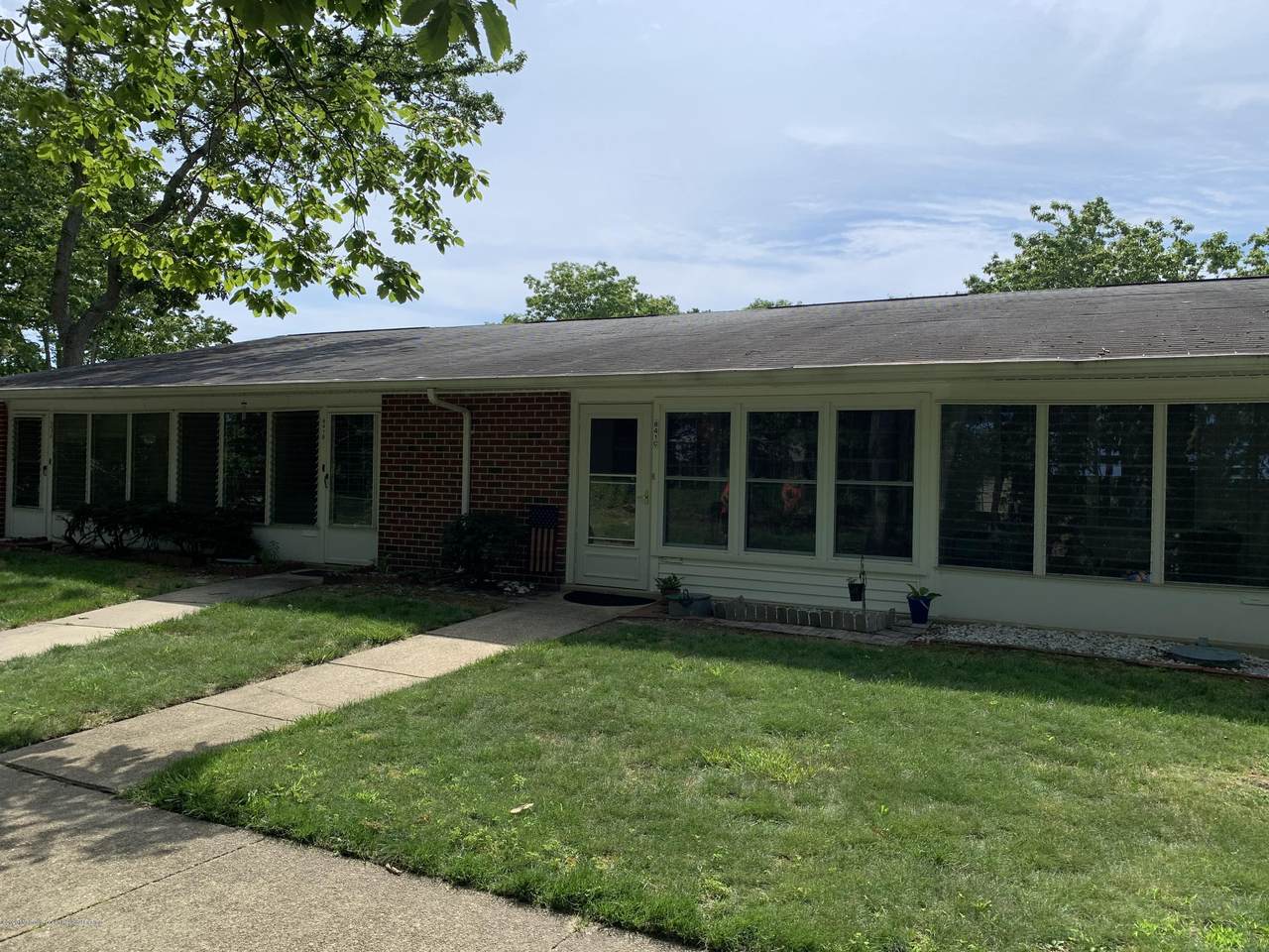 841C Inverness Court - Photo 1