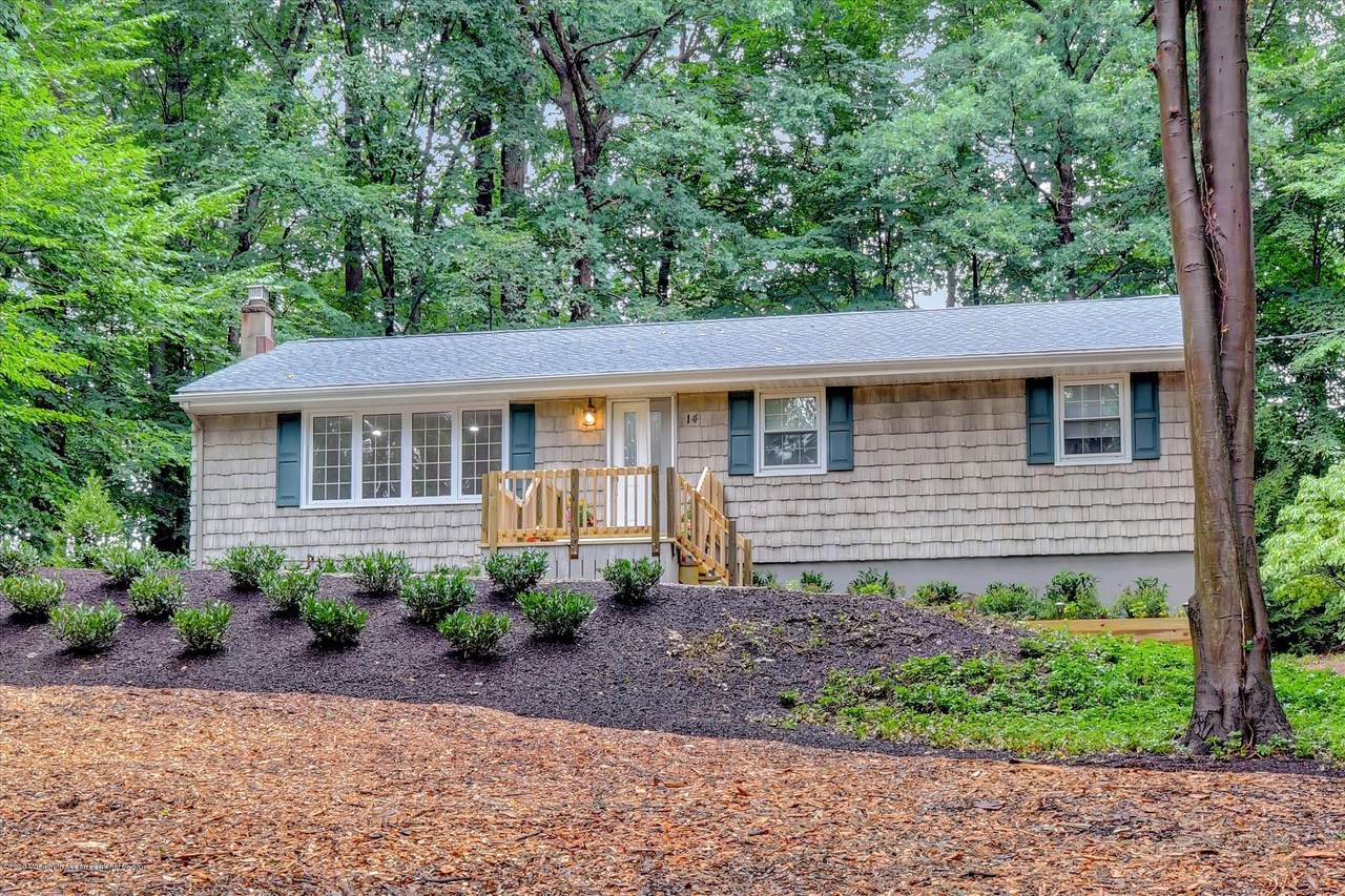 14 Parkway Place - Photo 1