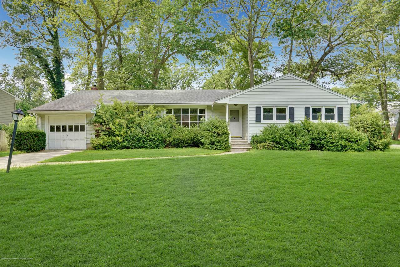 339 Lincoln Avenue - Photo 1