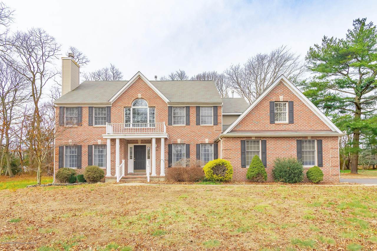 1560 Beaver Hollow Drive - Photo 1